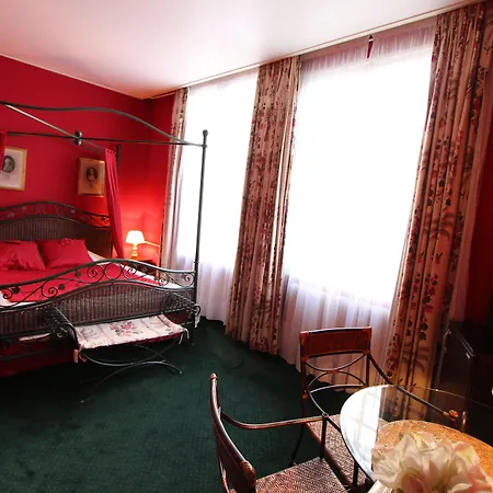 ド ラ ブルトヌリ ホテル