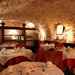 Hotell De La Bretonnerie Paris
