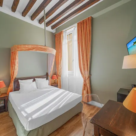 De La Bretonnerie מלון