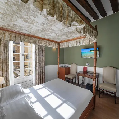 De La Bretonnerie מלון 3*