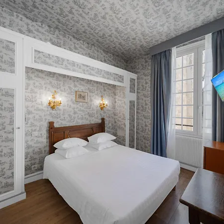 De La Bretonnerie 3*