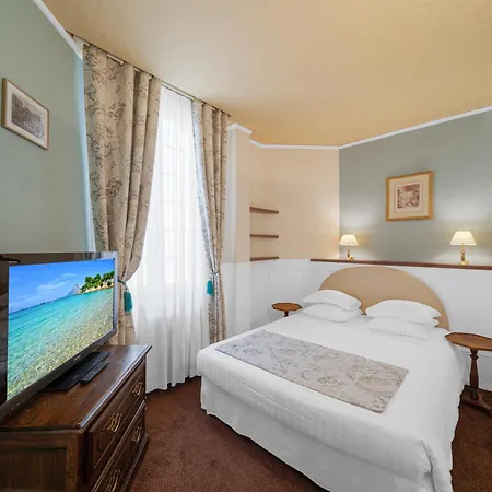 De La Bretonnerie Paris