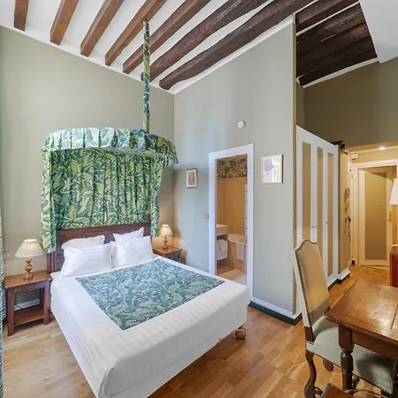 De La Bretonnerie Paris