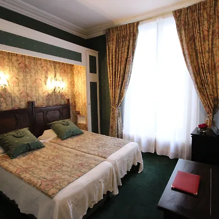 De La Bretonnerie 3*