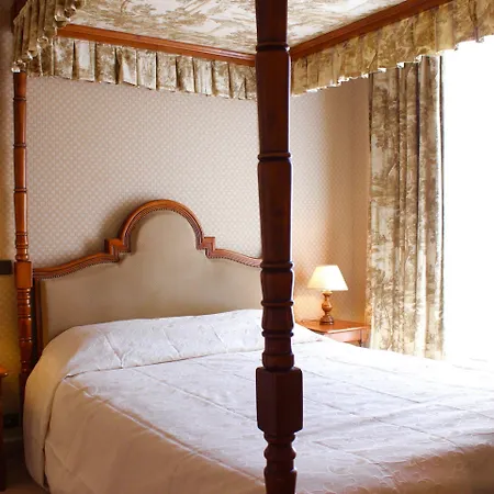 De La Bretonnerie 3* París