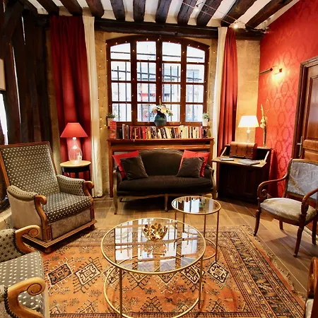 De La Bretonnerie 3*