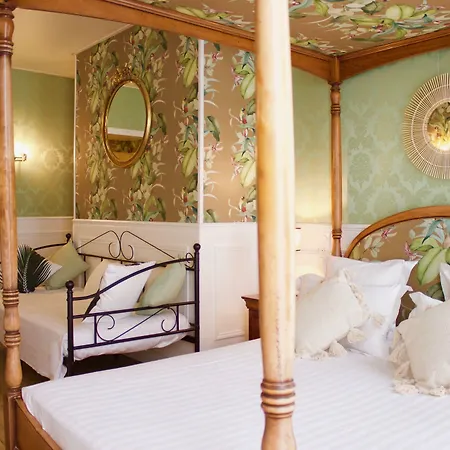 Hotel De La Bretonnerie 3*