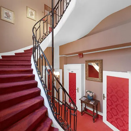 De La Bretonnerie 3*