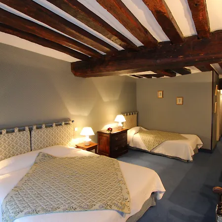 De La Bretonnerie 3*